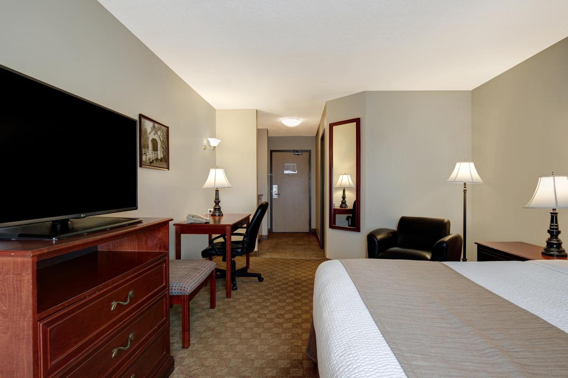 Days Inn By Wyndham Dawson Creek Bagian luar foto